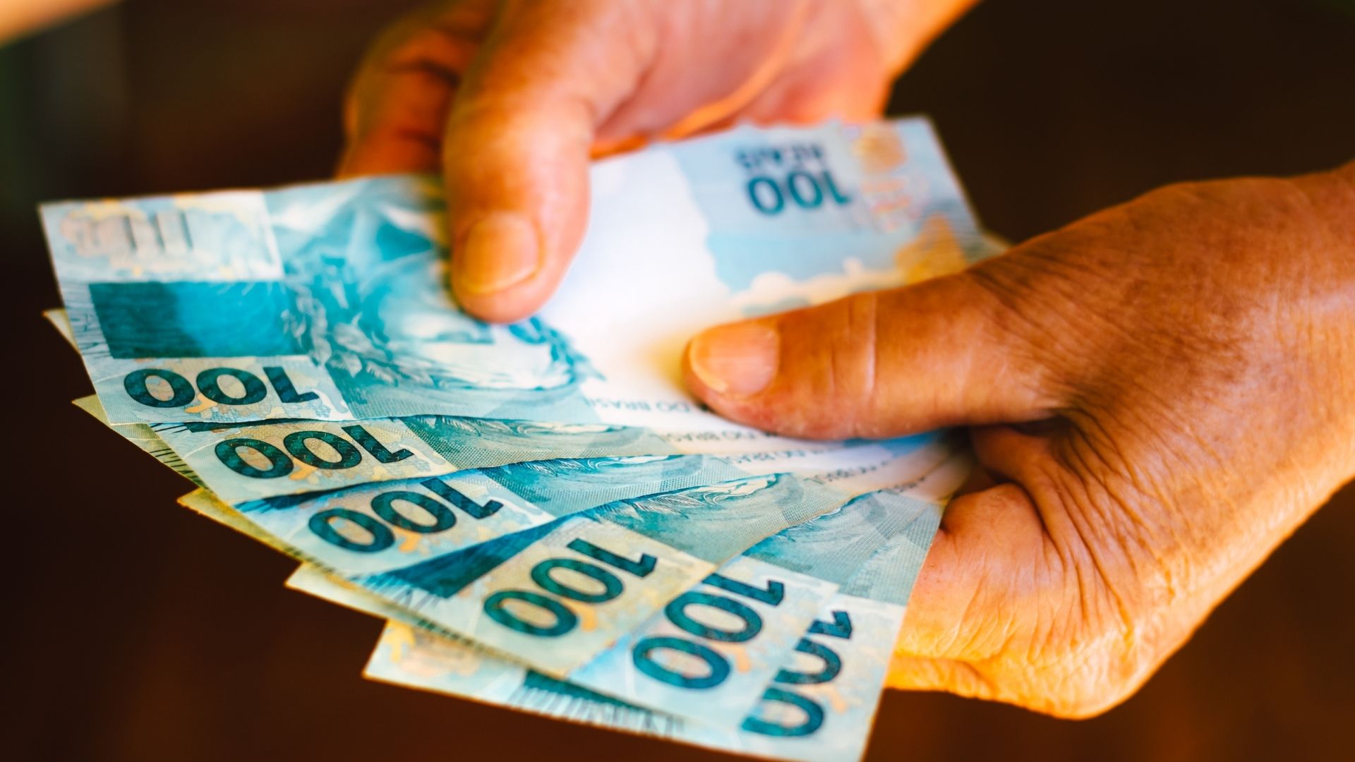 quem recebe loas tem direito a décimo terceiro